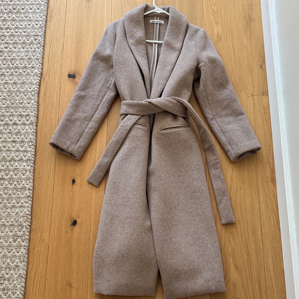 Reformation Tan Women's Trench Coat